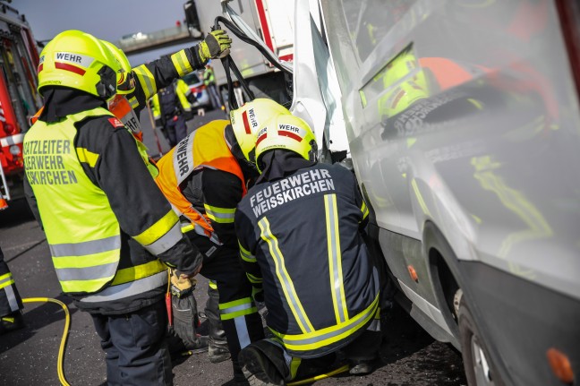 Tödlicher Unfall im Rückstaubereich auf der Welser Autobahn bei Marchtrenk