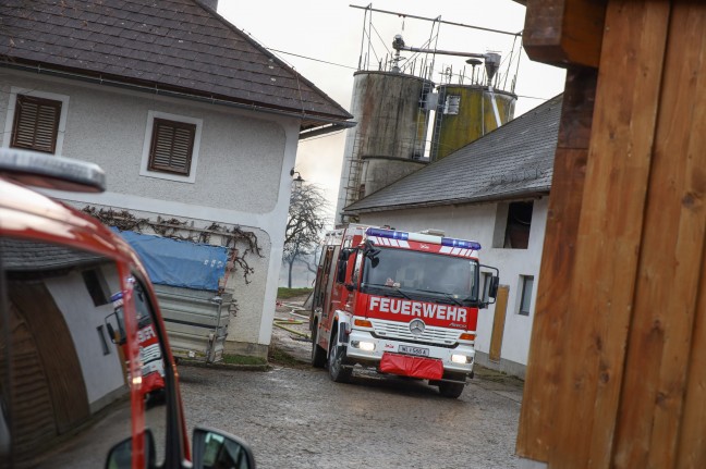 Gemeldeter Brand auf Bauernhof in Bad Wimsbach-Neydharting bewahrheitete sich zum Glück nicht