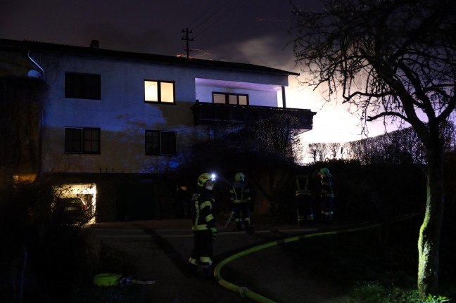 Neun Feuerwehren bei Dachstuhlbrand in St. Marien im Einsatz