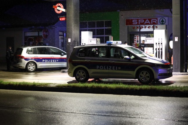 Schüsse bei Einbruch: Nächtlicher Großeinsatz der Polizei in Sipbachzell