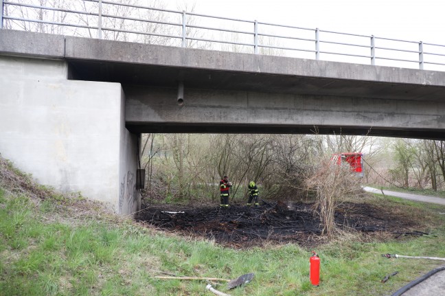 Abwasserkanal unter Brücke in Schlatt durch Brand schwer beschädigt