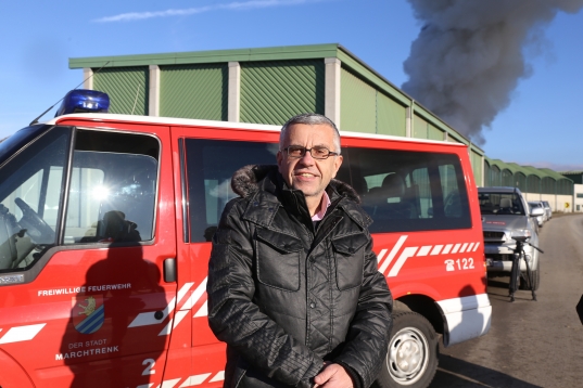 Großbrand bei Entsorgungsbetrieb in Edt bei Lambach