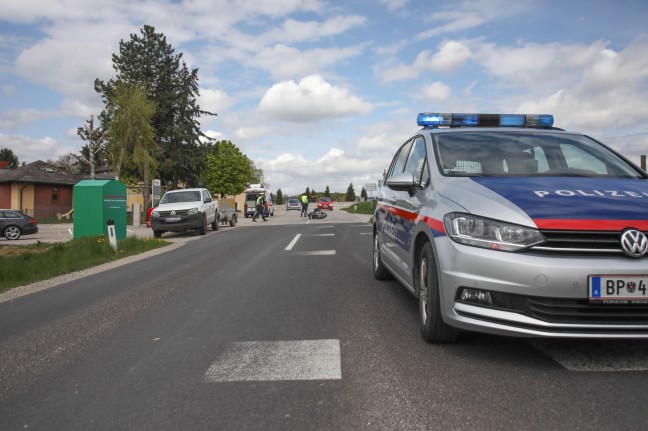 Motorradlenker bei Verkehrsunfall in Buchkirchen verletzt