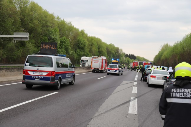 Schwerer Unfall auf Innkreisautobahn bei Utzenaich fordert zwei Verletzte