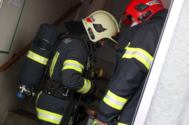 Inversionswetterlage: Rauchverschleppung von einem Kamin zum anderen in Wohnhaus in Wels-Neustadt