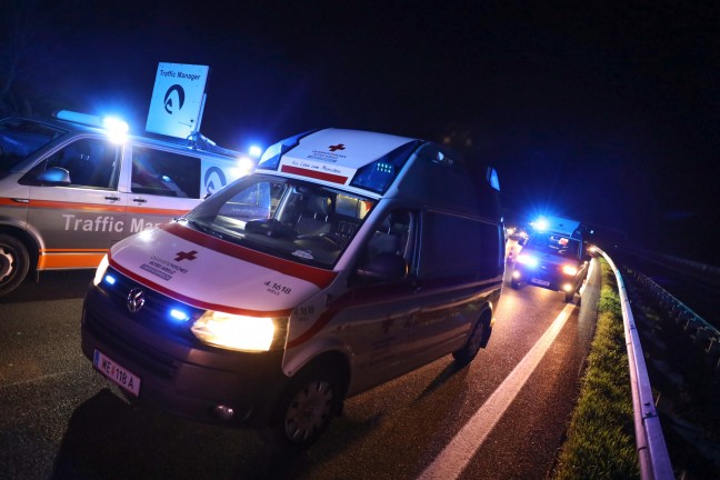 Fünf Verletzte: Geisterfahrerin verursacht schweren Unfall auf Innkreisautobahn bei Krenglbach