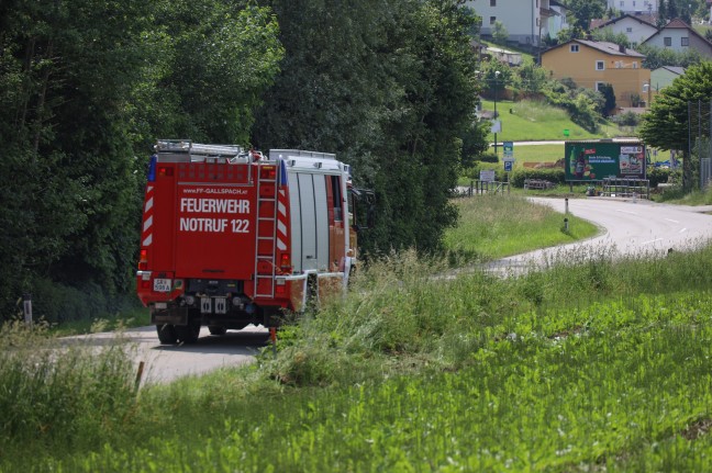 Kurioser Verkehrsunfall: Autolenker setzte Fahrt nach Unfall in Gallspach mit Unfallfahrzeug fort