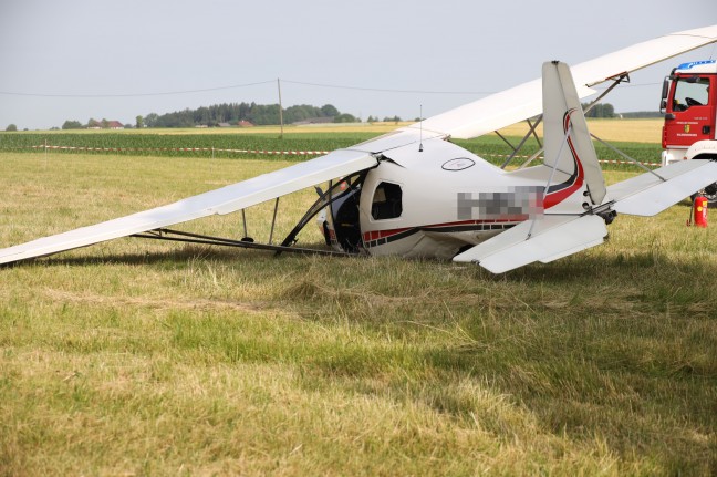 Kleinflugzeug bei Waldneukirchen abgestürzt - Pilot leicht verletzt