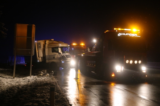 Schwerer LKW-Unfall auf der Westautobahn bei Allhaming