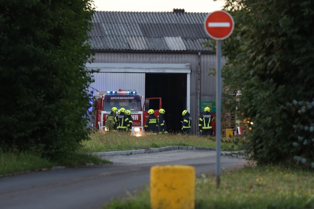 Einsatz der Feuerwehr bei Chemiebetrieb in Ried im Traunkreis