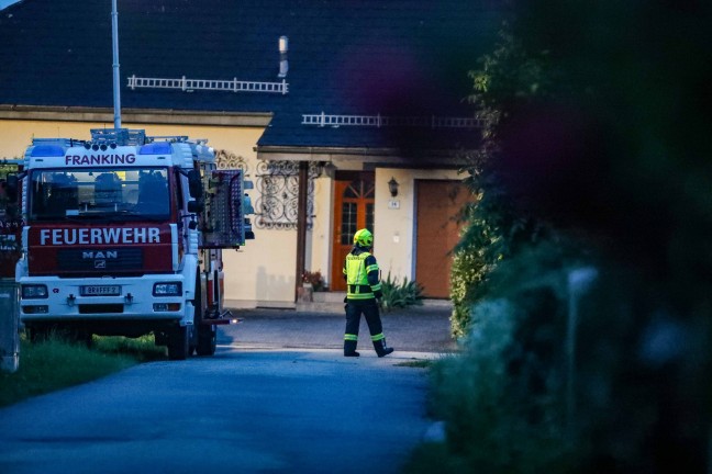 Cobra- und Feuerwehreinsatz in einem Wohnhaus in Franking