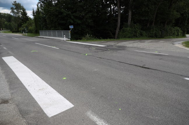 Zwei Tote bei folgenschwerer Kreuzungskollision in Oberhofen am Irrsee