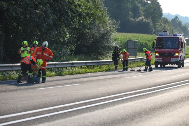 Vier Kilometer lange Ölspur auf der Innviertler Straße bei Schlüßlberg