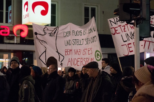 Angespannte Situation wegen Demonstration gegen den Burschenbundball in Linz