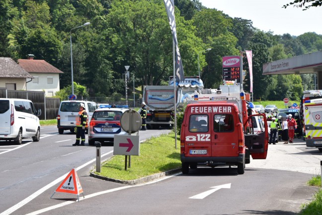 Schwerer Verkehrsunfall in Ottensheim fordert einen Verletzten