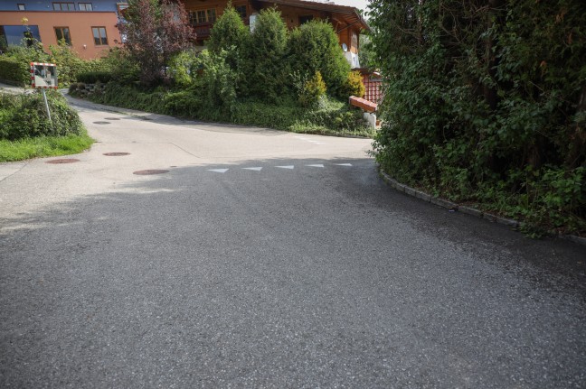 Radfahrer (71) bei Sturz in Altmünster tödlich verletzt
