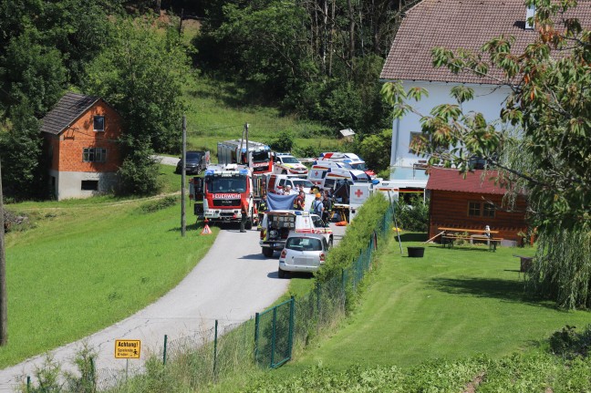 Kohlenmonoxid-Unfall in Lasberg: Zwei Kleinkinder (3 und 5) reanimiert, Mutter (32) schwer verletzt