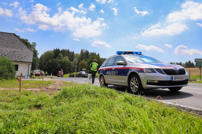 Schwerverletzter bei heftigem Unfall zwischen PKW und Motorrad in Bad Leonfelden