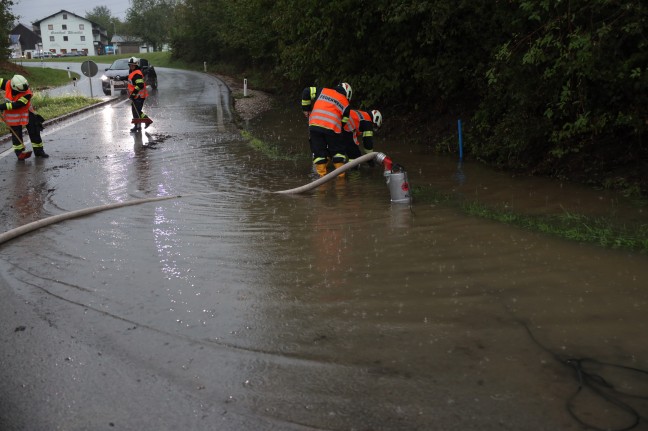 Unwetter sorgte auf einer schmalen Linie quer durch Obersterreich fr ber 500 berflutungseinstze