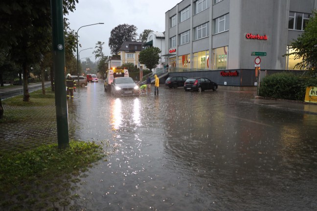 Unwetter sorgte auf einer schmalen Linie quer durch Oberösterreich für über 500 Überflutungseinsätze