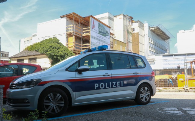 Ermittlungen wegen Mordversuchs nach Einbruch und mit Messerattacke bei Gärtnerei in Braunau am Inn