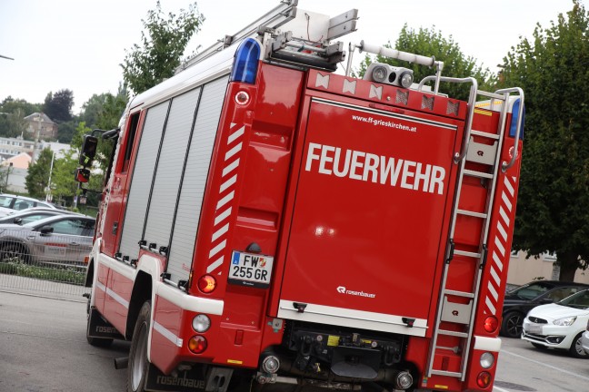Feuerlöscher versprüht: Einsatz nach gemeldeter Rauchentwicklung aus Tiefgarage in Grieskirchen
