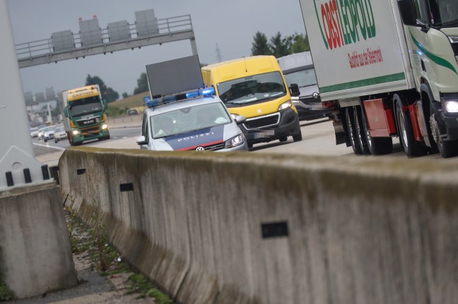 Verkehrsunfall auf Westautobahn bei Eberstalzell endet glimpflich