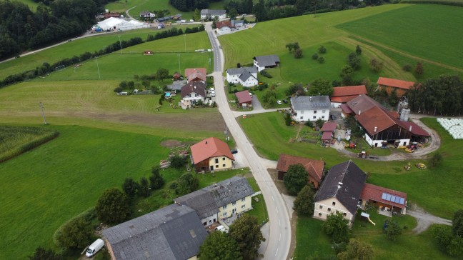 Messerattacke: Zeltfestbesucher (16) in Eschenau im Hausruckkreis niedergestochen und schwer verletzt