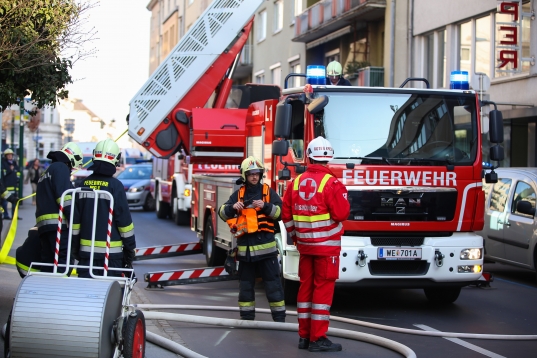 Wohnungsbrand in der Welser Innenstadt rasch unter Kontrolle gebracht