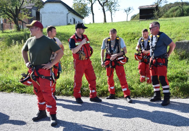 Rettungsaktion nach vermeintlich abgestürztem Paragleiter in Hofkirchen im Mühlkreis