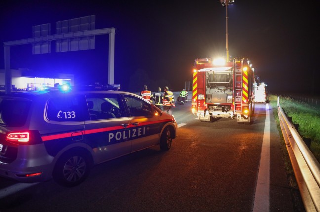 Tödlicher Unfall: Person auf Westautobahn in Schörfling am Attersee von Auto überfahren