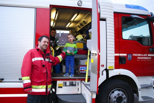 Feuerwehr befreite Luca (3) in Wels-Neustadt aus misslicher Lage
