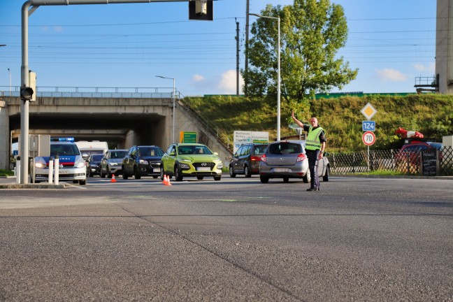 Kreuzungscrash in Hagenberg im Mühlkreis fordert zwei Verletzte