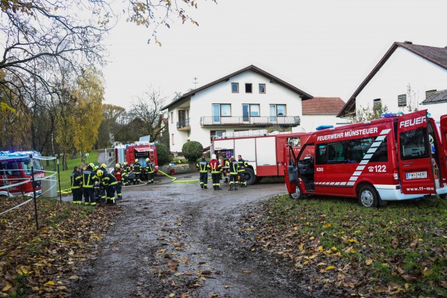 Neun Feuerwehren bei Zimmerbrand in Reichersberg im Einsatz
