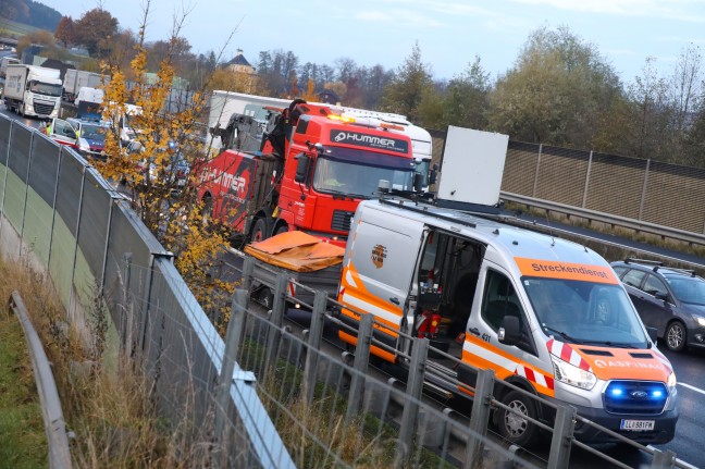 Sieben Kilometer Stau nach LKW-Unfall auf Innkreisautobahn in Pichl bei Wels