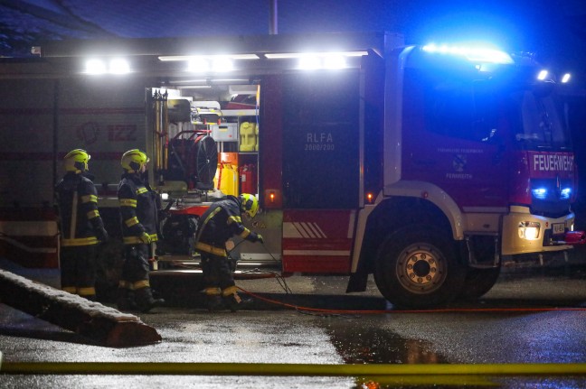 Brand in einem Sägewerk in Gunskirchen