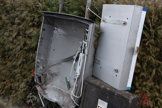 Heftige Detonation: Zigarettenautomat in Marchtrenk von unbekannten Tätern gesprengt