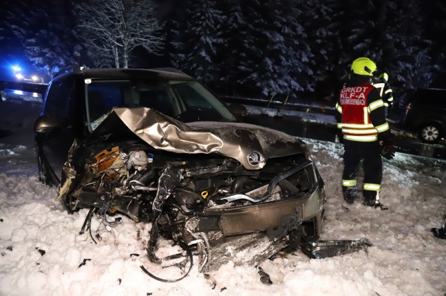 Verkehrsunfall in Vorderweißenbach fordert zwei Verletzte