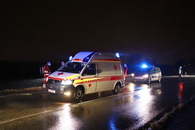 Zwei Verletzte bei frontaler Kollision zwischen zwei PKW in Linz-Dornach-Auhof
