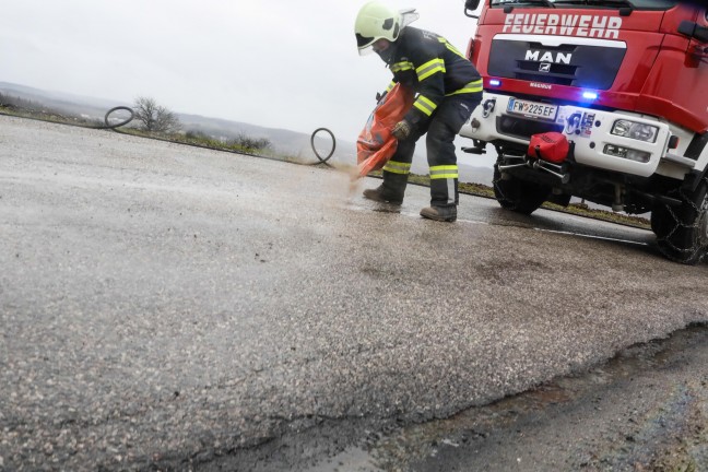 Müllwagen mit technischem Defekt in Scharten sorgt für Einsatz der Feuerwehr