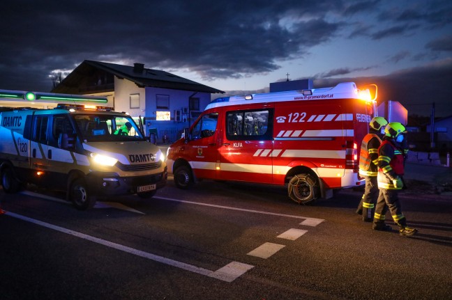 Schwerer Kreuzungscrash auf Rieder Strae in Geiersberg