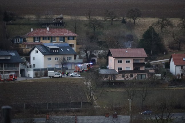 Gemeldeter Brand eines Wohnhauses in Thalheim bei Wels stellte sich als falscher Alarm heraus