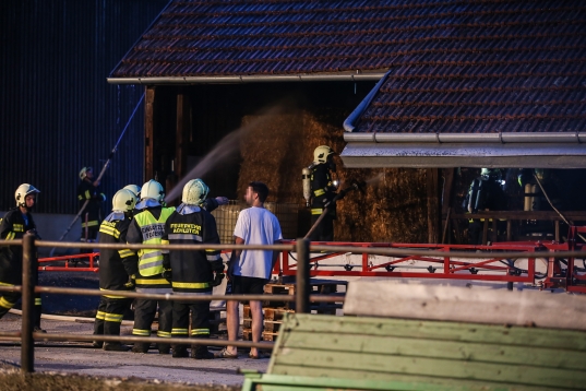 Fünf Feuerwehren bei Brand auf einem Bauernhof in Kematen an der Krems im Einsatz