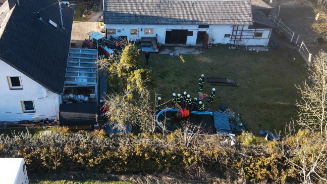 Pferd in Pichl bei Wels durch Feuerwehr aus Pool gerettet