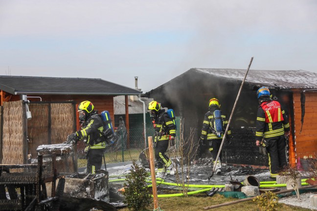 Brand einer Gartenhütte in Stadl-Paura