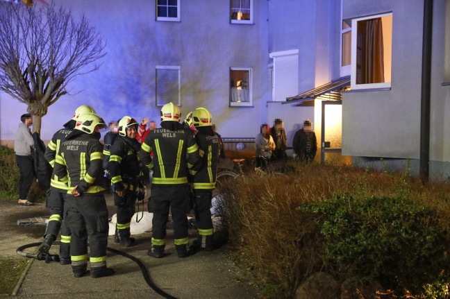 Brand in einer Wohnung eines Mehrparteienhauses in Wels-Neustadt