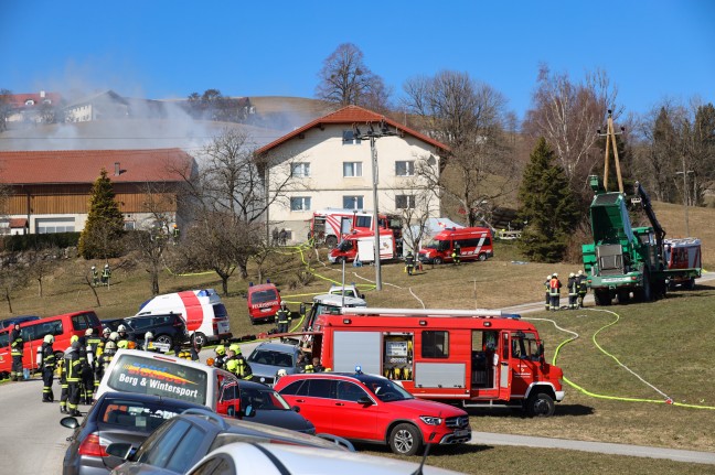 Wirtschaftstrakt eines Bauernhofes in Maria Neustift in Vollbrand