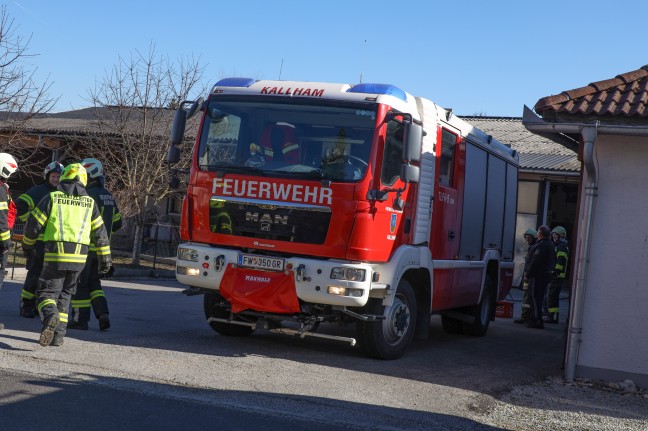 Brand einer Filteranlage in einer Tischlerei in Kallham sorgt fr Einsatz von vier Feuerwehren