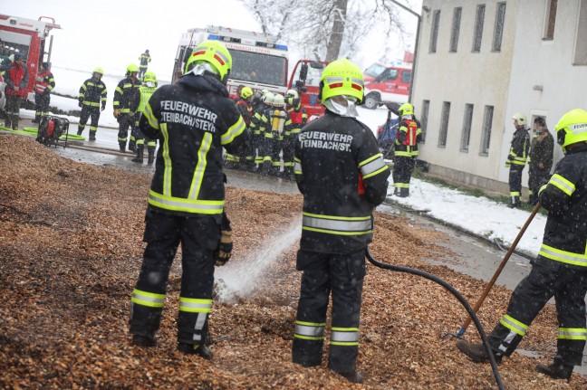 Drei Feuerwehren bei Brand auf Bauernhof in Steinbach an der Steyr im Einsatz