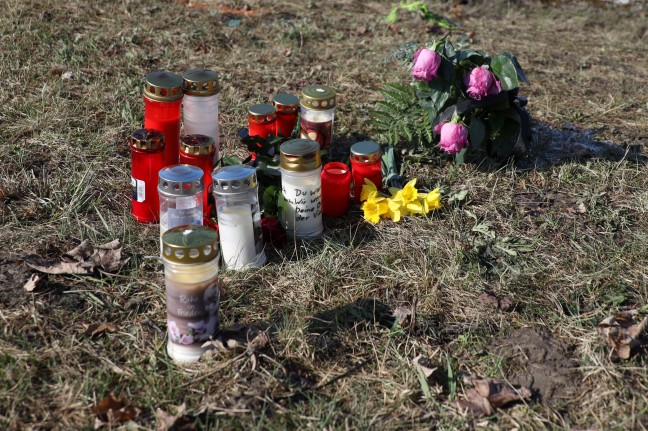 Autolenkerin (28) nach schwerem Verkehrsunfall bei Niederwaldkirchen im Klinikum verstorben